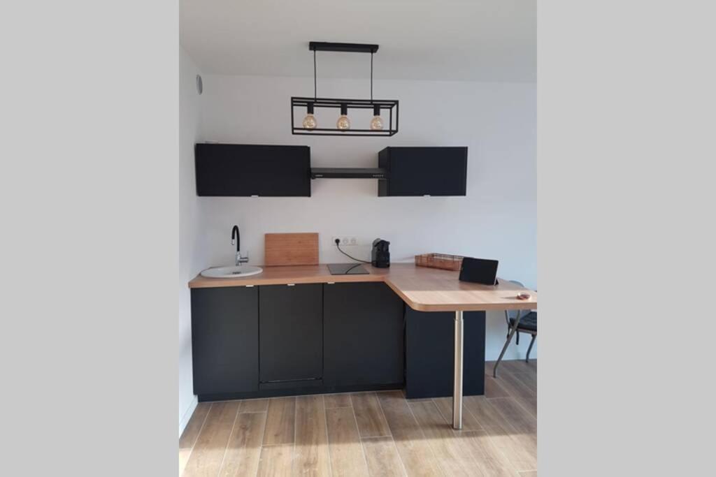 Appartement Deux Pieces , Climatise, Terrase, Cavalaire Esterno foto