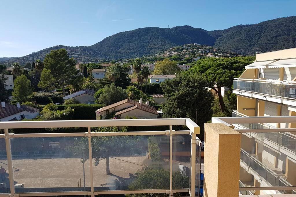 Appartement Deux Pieces , Climatise, Terrase, Cavalaire Esterno foto