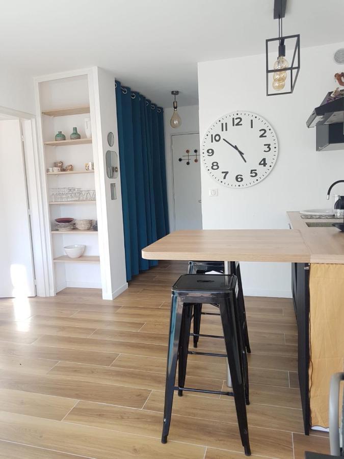 Appartement Deux Pieces , Climatise, Terrase, Cavalaire Esterno foto